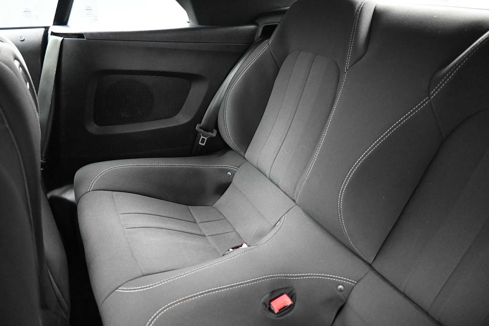 Used 2019 Ford Mustang Convertible RWD image 22