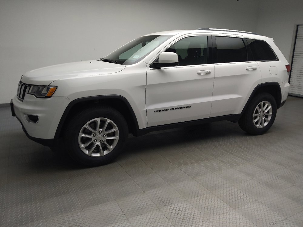 Used 2021 Jeep Grand Cherokee Laredo AWD/4WD image 2