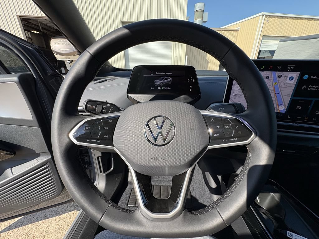 Used 2025 Volkswagen ID.4 Pro RWD image 15