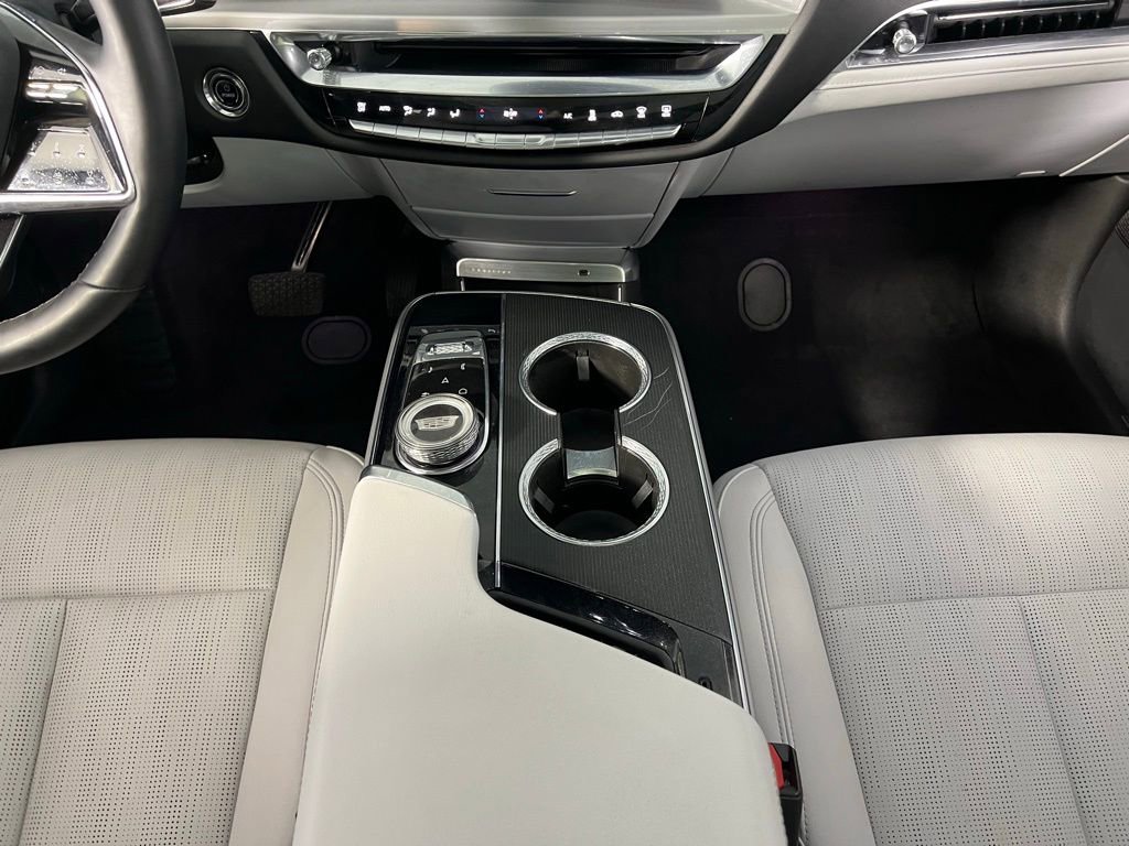 Used 2024 Cadillac Lyriq Sport image 17