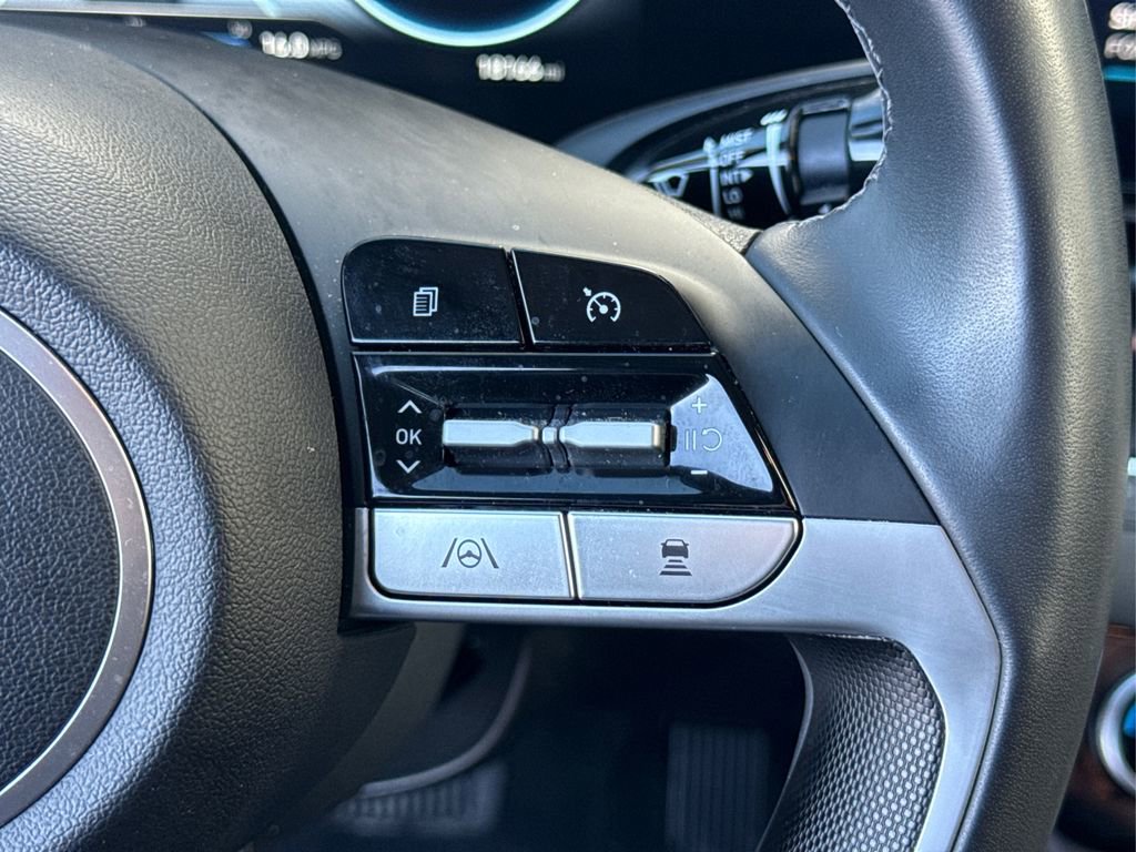 Certified 2023 Hyundai Elantra SEL w/ Convenience Package image 24