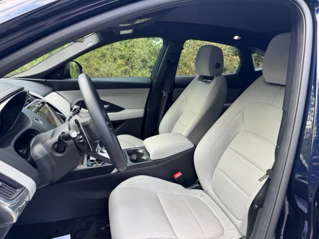Certified 2024 Jaguar E-PACE R-Dynamic SE AWD/4WD image 10
