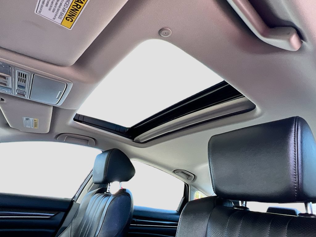 Used 2022 Honda Accord Touring image 22
