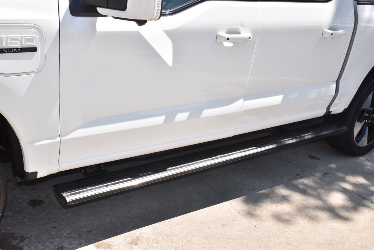 Certified 2023 Ford F150 Lightning Platinum image 39