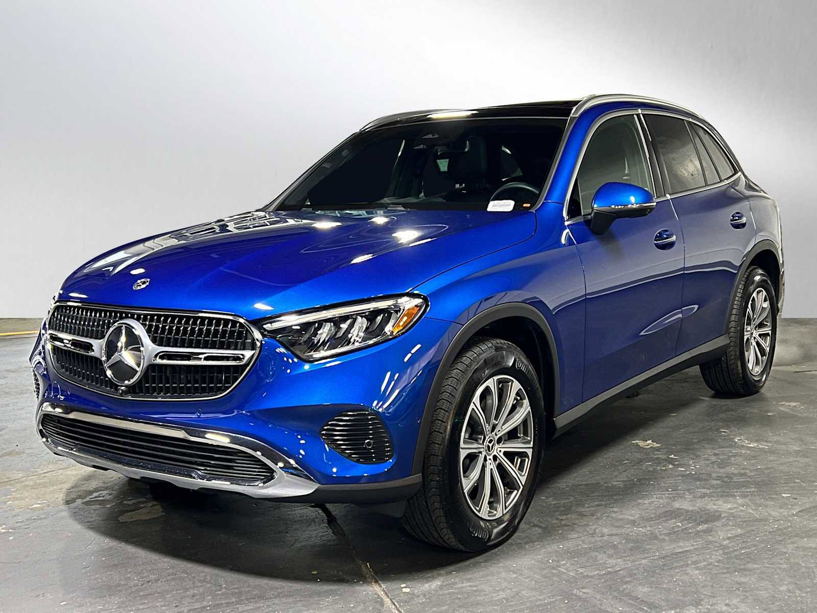 Certified 2025 Mercedes-Benz GLC 300 4MATIC image 8