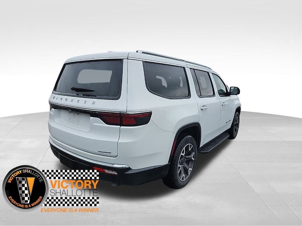 Used 2023 Jeep Wagoneer Series III w/ Preferred Equipment Group image 11
