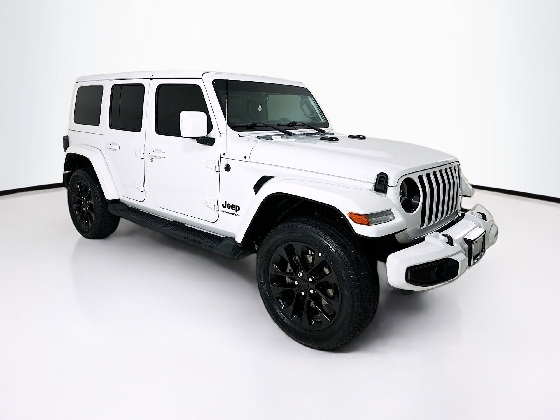Used 2023 Jeep Wrangler Unlimited Sahara AWD/4WD video 1