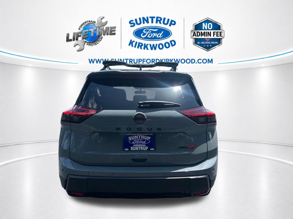 Used 2025 Nissan Rogue SV w/ Rock Creek Premium Package AWD/4WD image 4