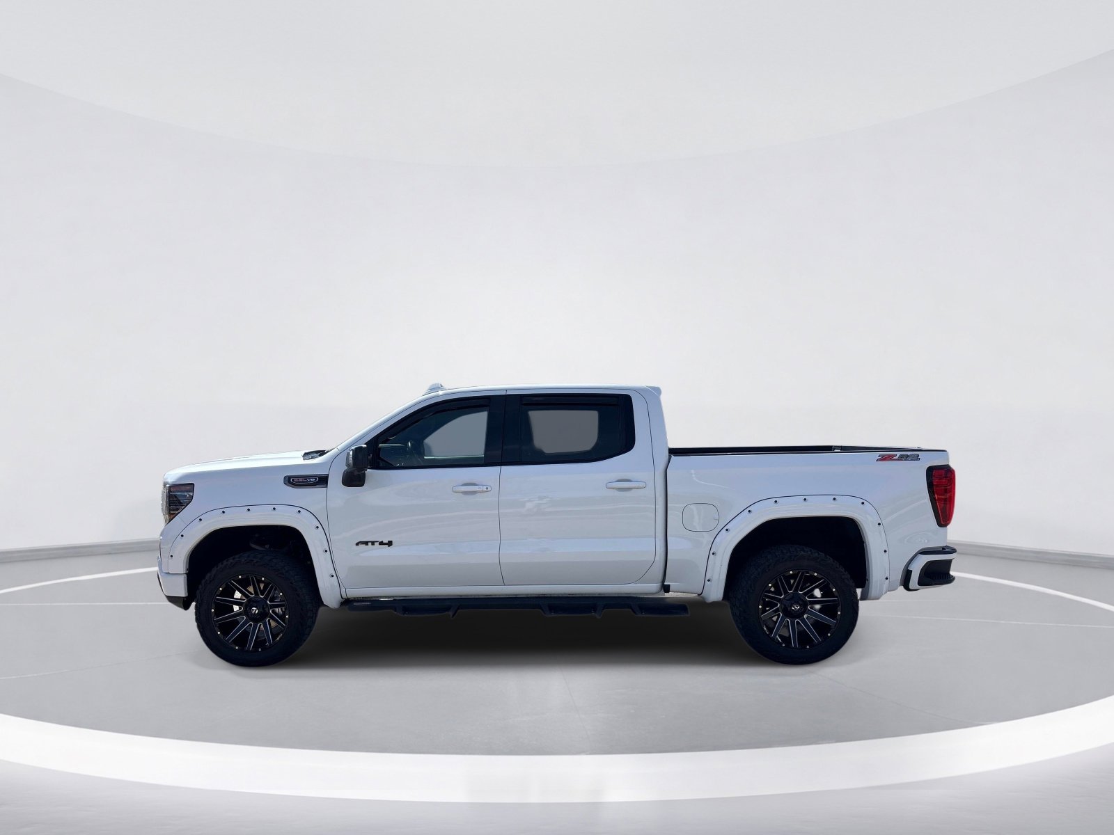 Used 2022 GMC Sierra 1500 AT4 w/ AT4 Premium Package image 5