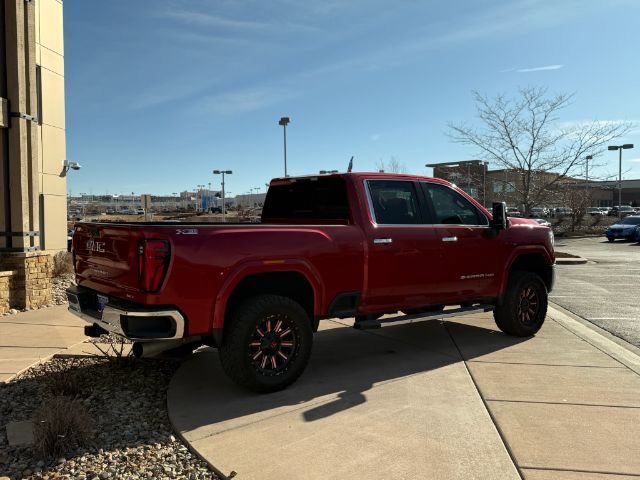 Used 2024 GMC Sierra 2500 SLT w/ SLT Premium Package image 9
