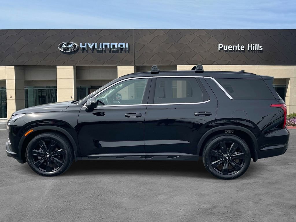 Used 2025 Hyundai Palisade XRT FWD image 3