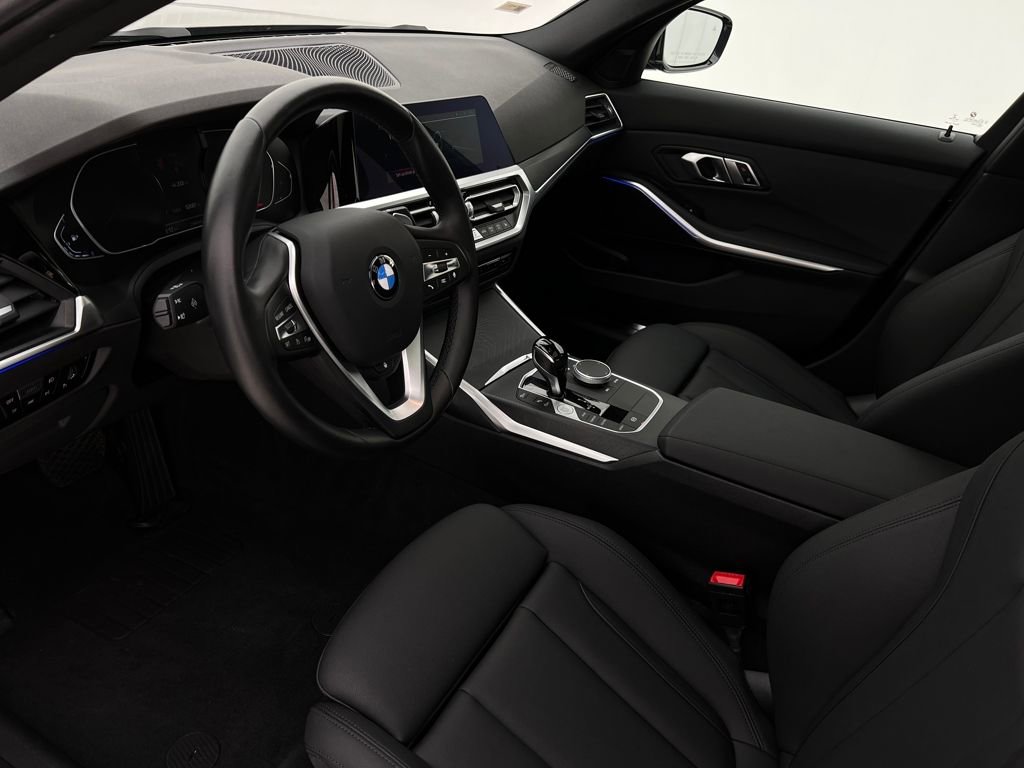 Used 2021 BMW 330i xDrive Sedan w/ Driving Assistance Package image 12