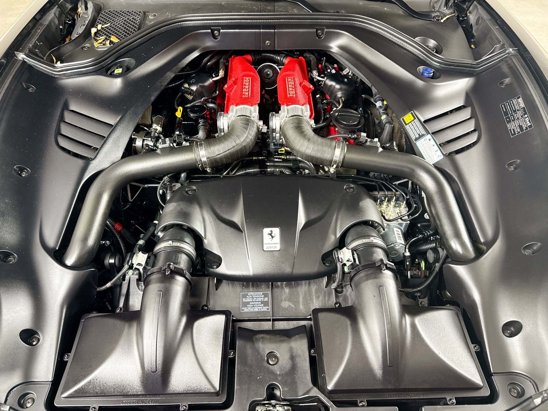 Certified 2018 Ferrari California T image 20