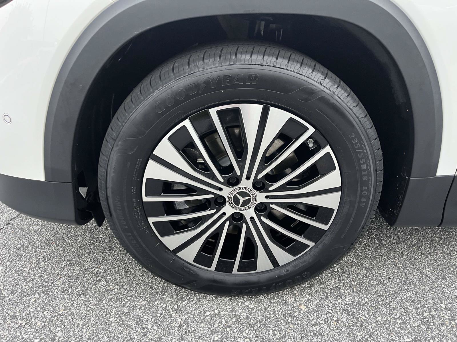 Certified 2025 Mercedes-Benz EQB 250+ w/ Driver Assistance Package image 17
