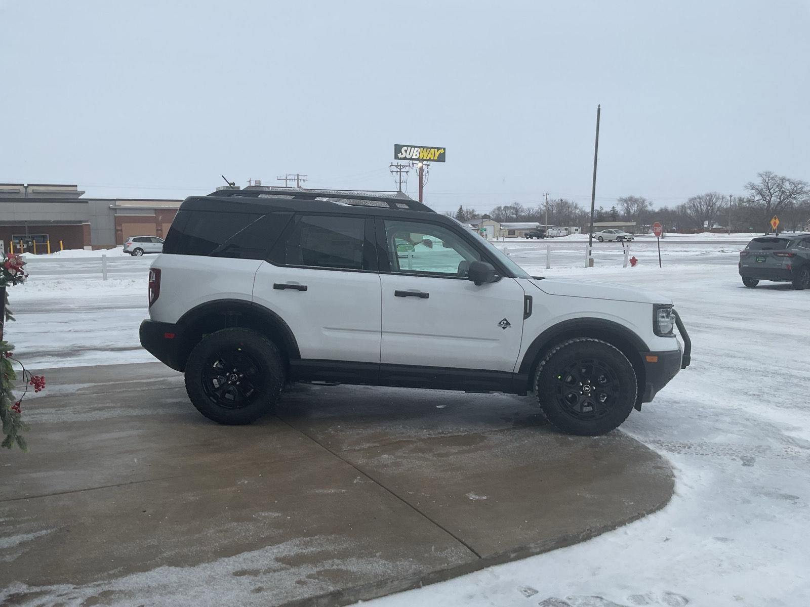 New 2025 Ford Bronco Sport Outer Banks w/ Sasquatch Outer Banks Package AWD/4WD image 6