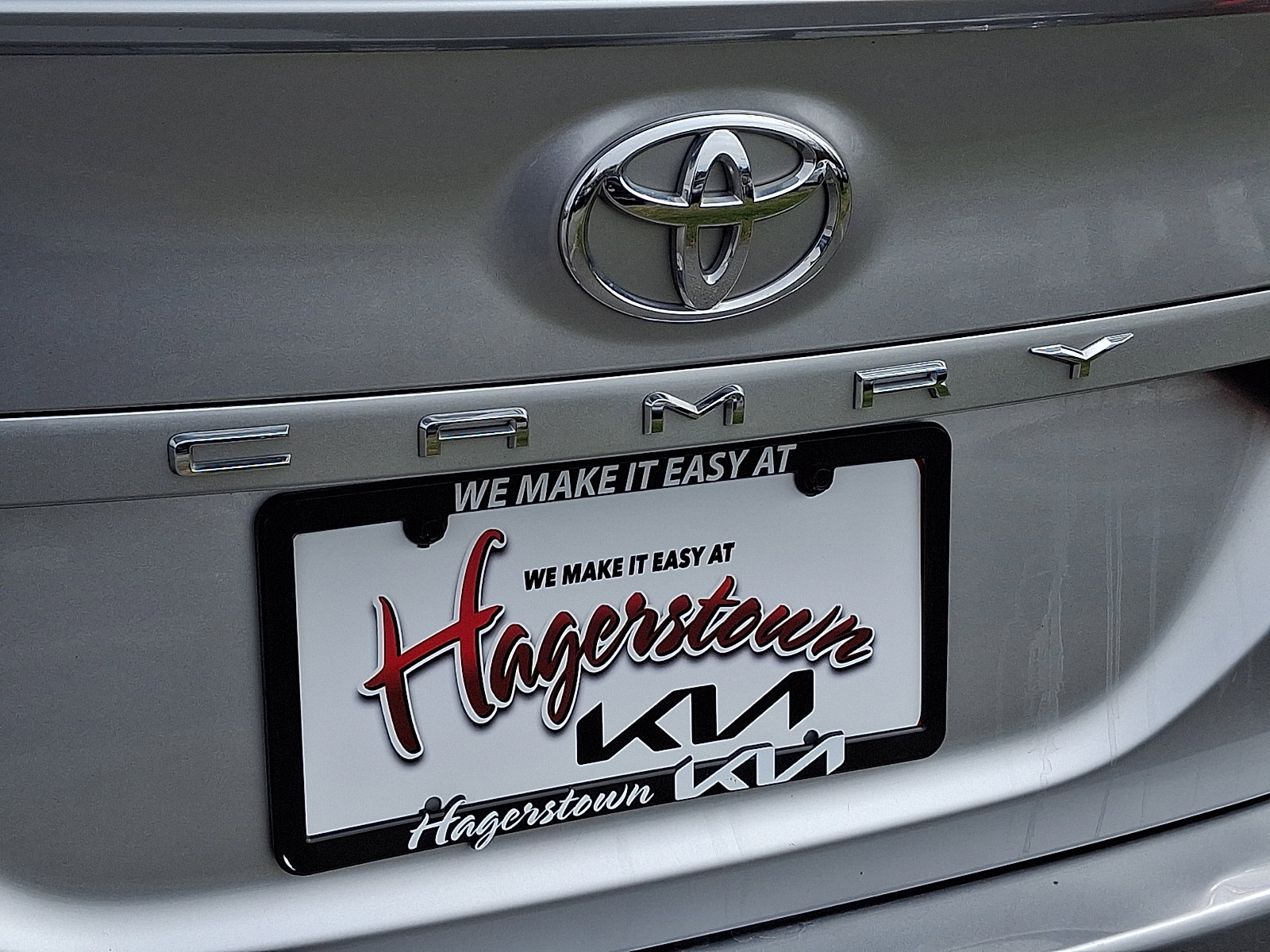 Used 2024 Toyota Camry SE image 30