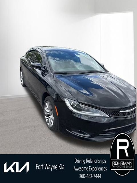 Used 2016 Chrysler 200 S FWD image 7