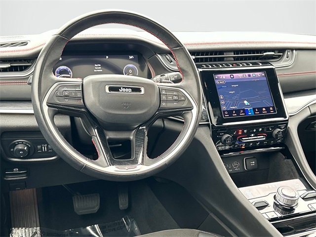 Used 2022 Jeep Grand Cherokee Trailhawk image 2