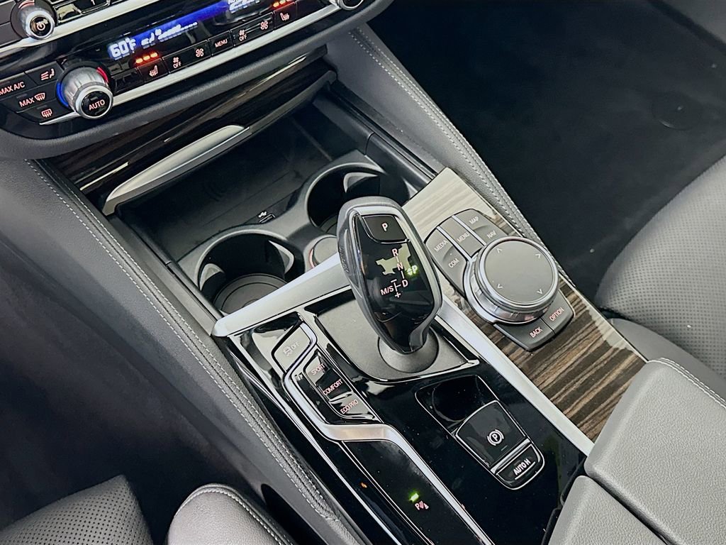 Certified 2023 BMW 530i xDrive w/ M Sport Package AWD/4WD image 17