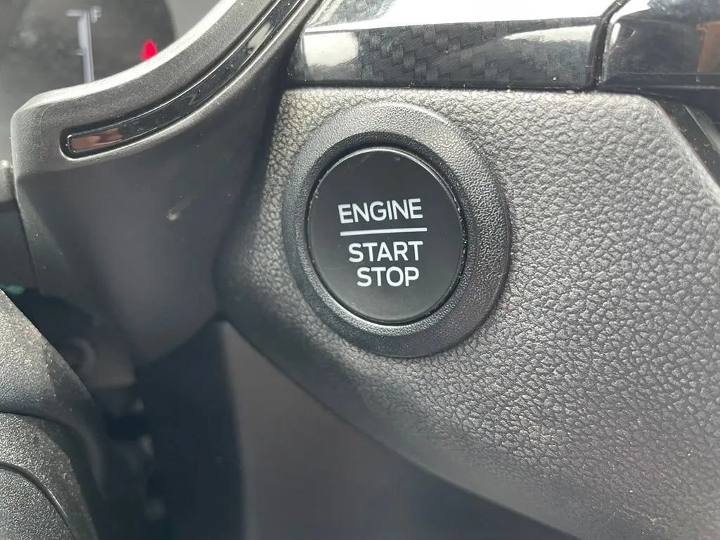 Used 2023 Ford Escape ST-Line Select AWD/4WD image 27