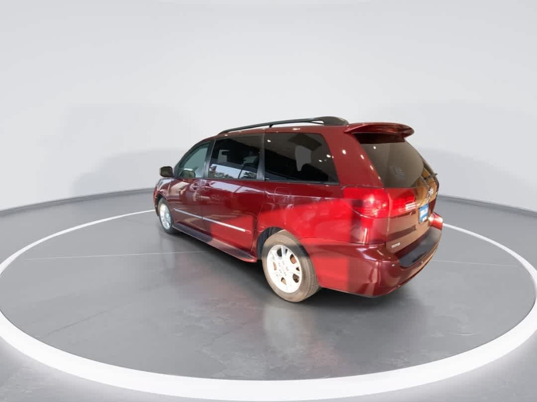 Used 2005 Toyota Sienna XLE Limited FWD image 6