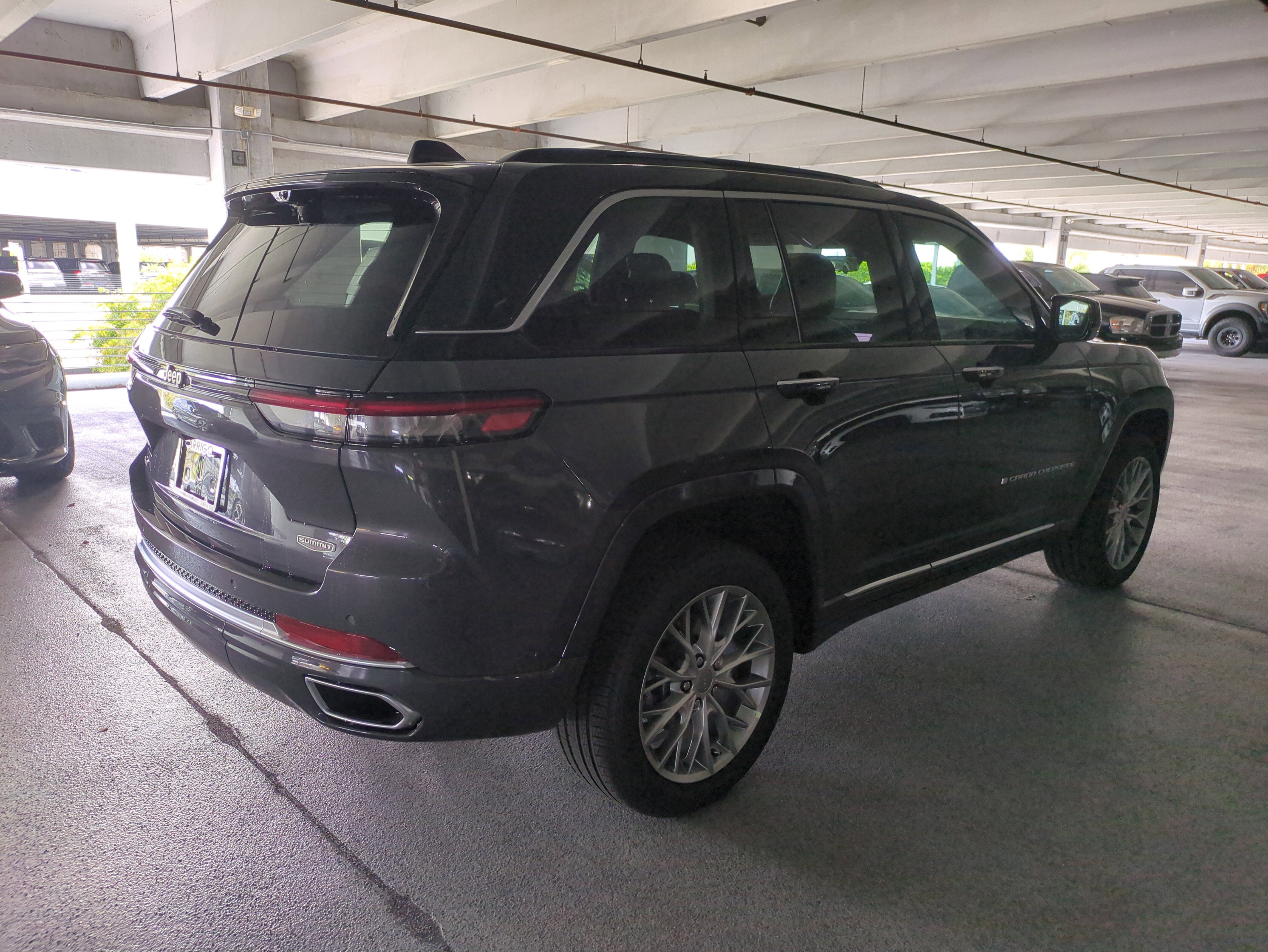 New 2025 Jeep Grand Cherokee Summit w/ Adv Protech Group IV image 5