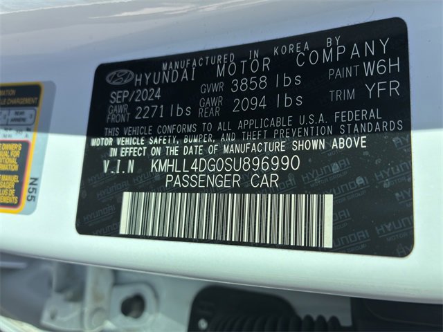 Used 2025 Hyundai Elantra SE w/ Cargo Package image 21