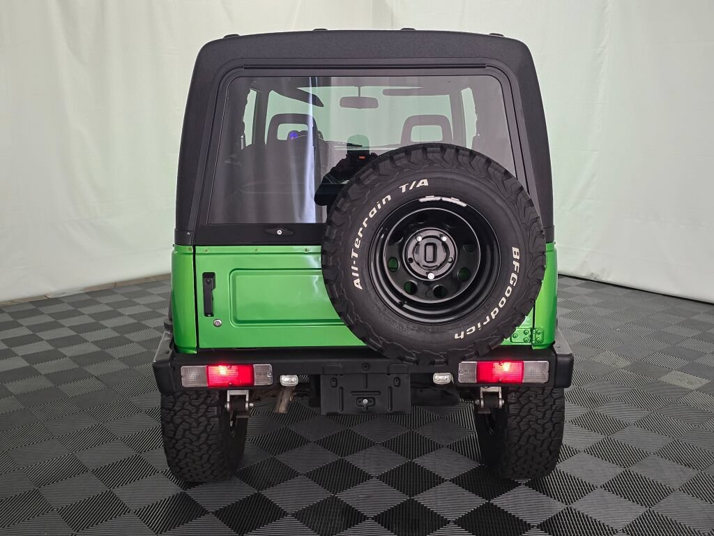 Used 1988 Suzuki Samurai 4WD Soft Top image 4