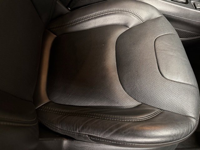 Used 2019 Jeep Cherokee Limited image 28