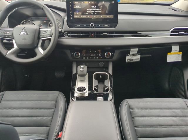 New 2025 Mitsubishi Outlander Trail Edition image 18