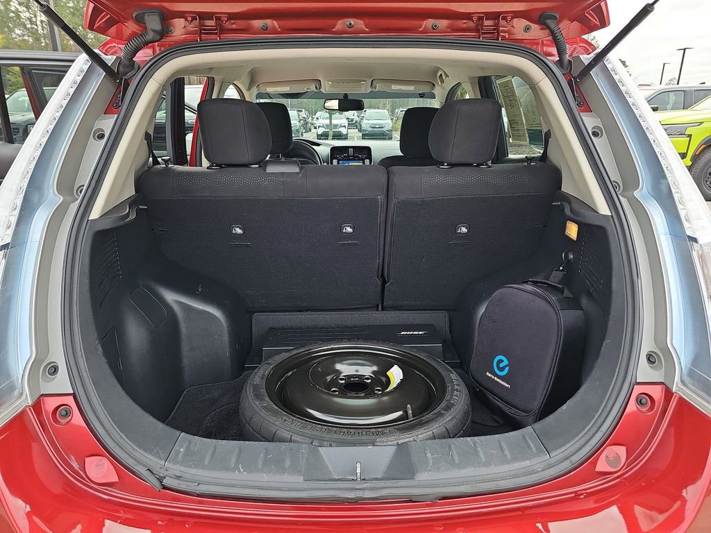 Used 2014 Nissan Leaf SV w/ LED & Quick Charge Package image 14