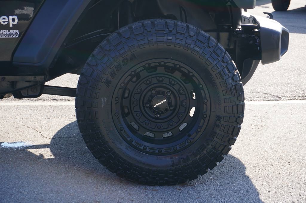 Used 2018 Jeep Wrangler Unlimited Sport image 13