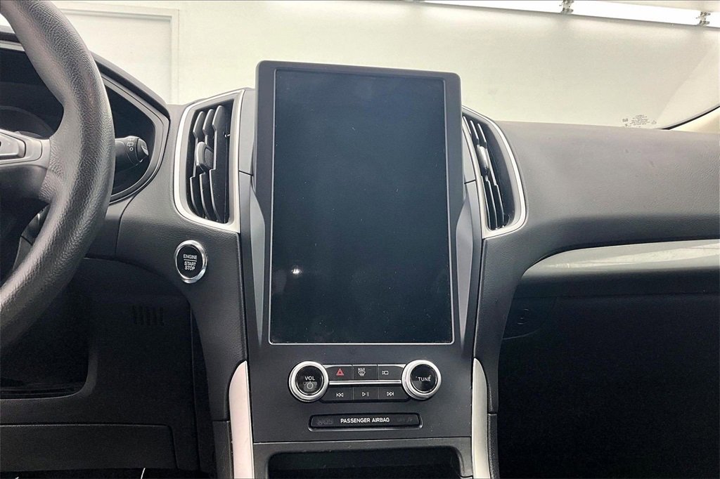 Used 2022 Ford Edge SE w/ Black Appearance Package image 31