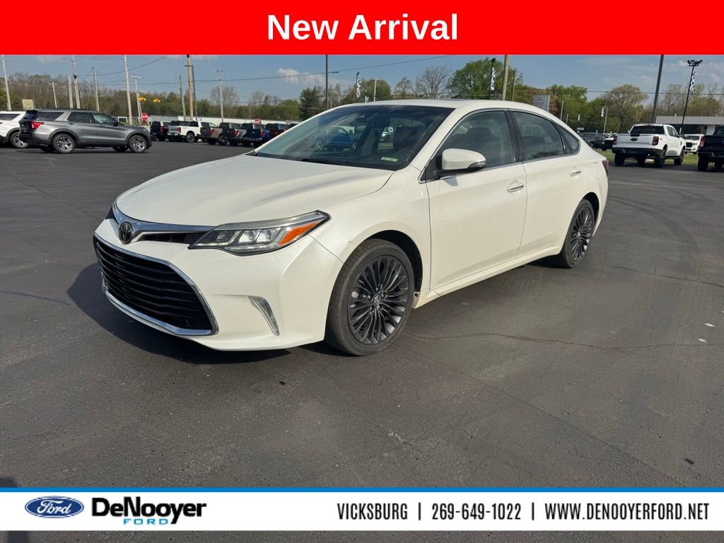 Used 2018 Toyota Avalon Touring w/ Carpet Mat Package FWD image 1
