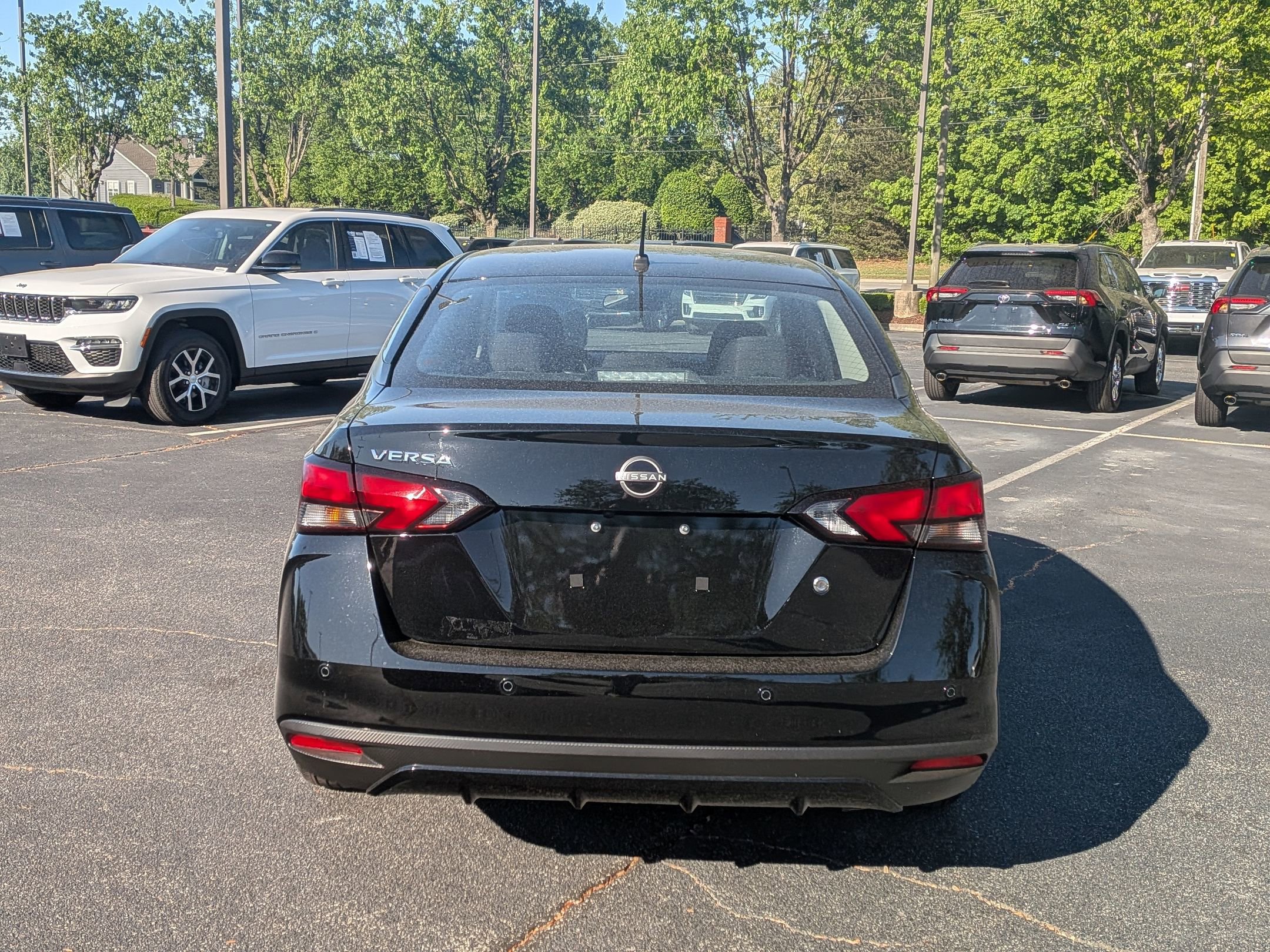 Used 2025 Nissan Versa S w/ Trunk Package FWD image 8