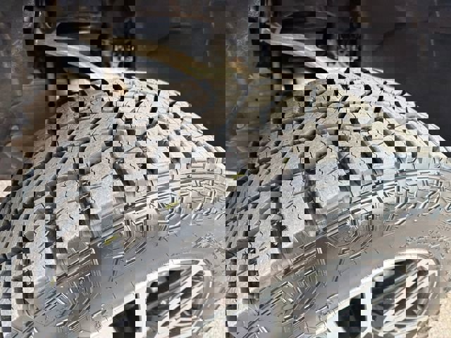 Used 2023 GMC Sierra 1500 AT4 w/ Technology Package image 28