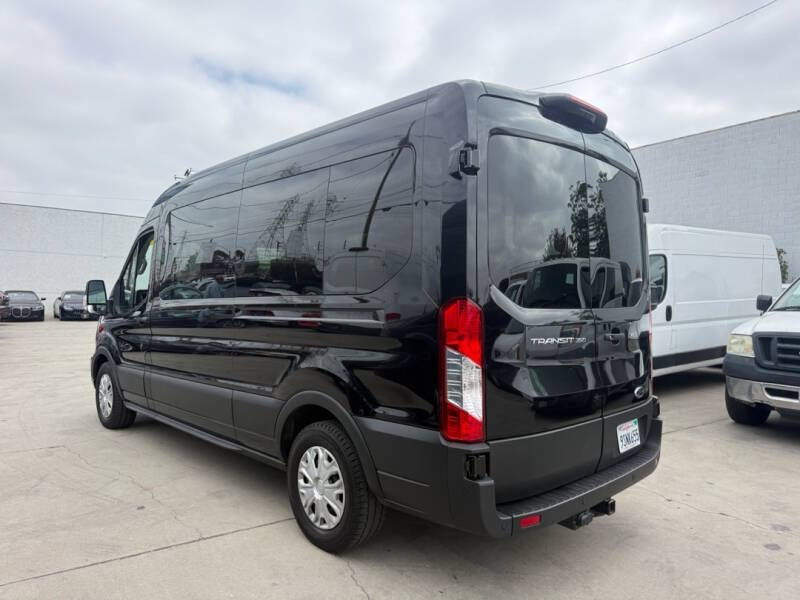 Used 2025 Ford Transit 350 XLT RWD image 4