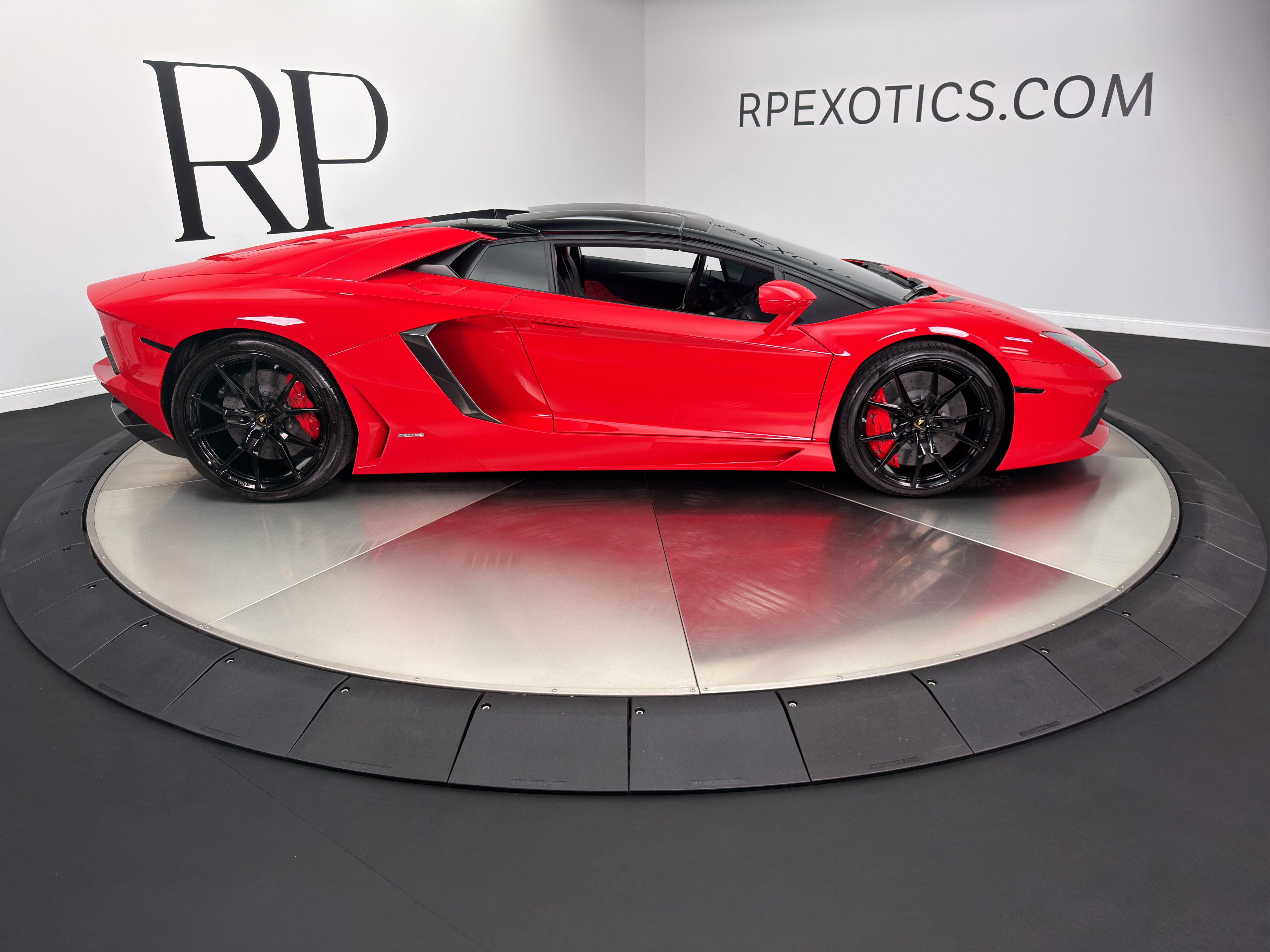 Used 2016 Lamborghini Aventador LP 700-4 AWD/4WD image 18