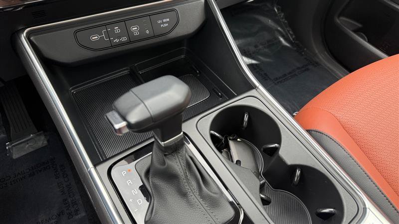 Used 2025 Kia Carnival SX Prestige FWD image 40
