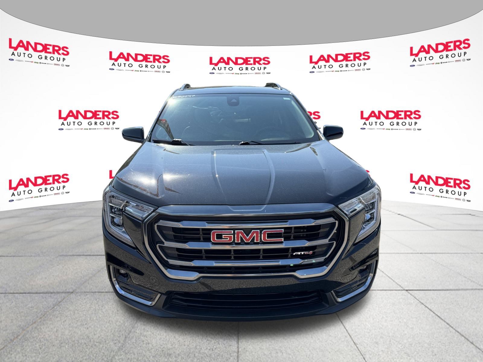 Used 2024 GMC Terrain AT4 image 8