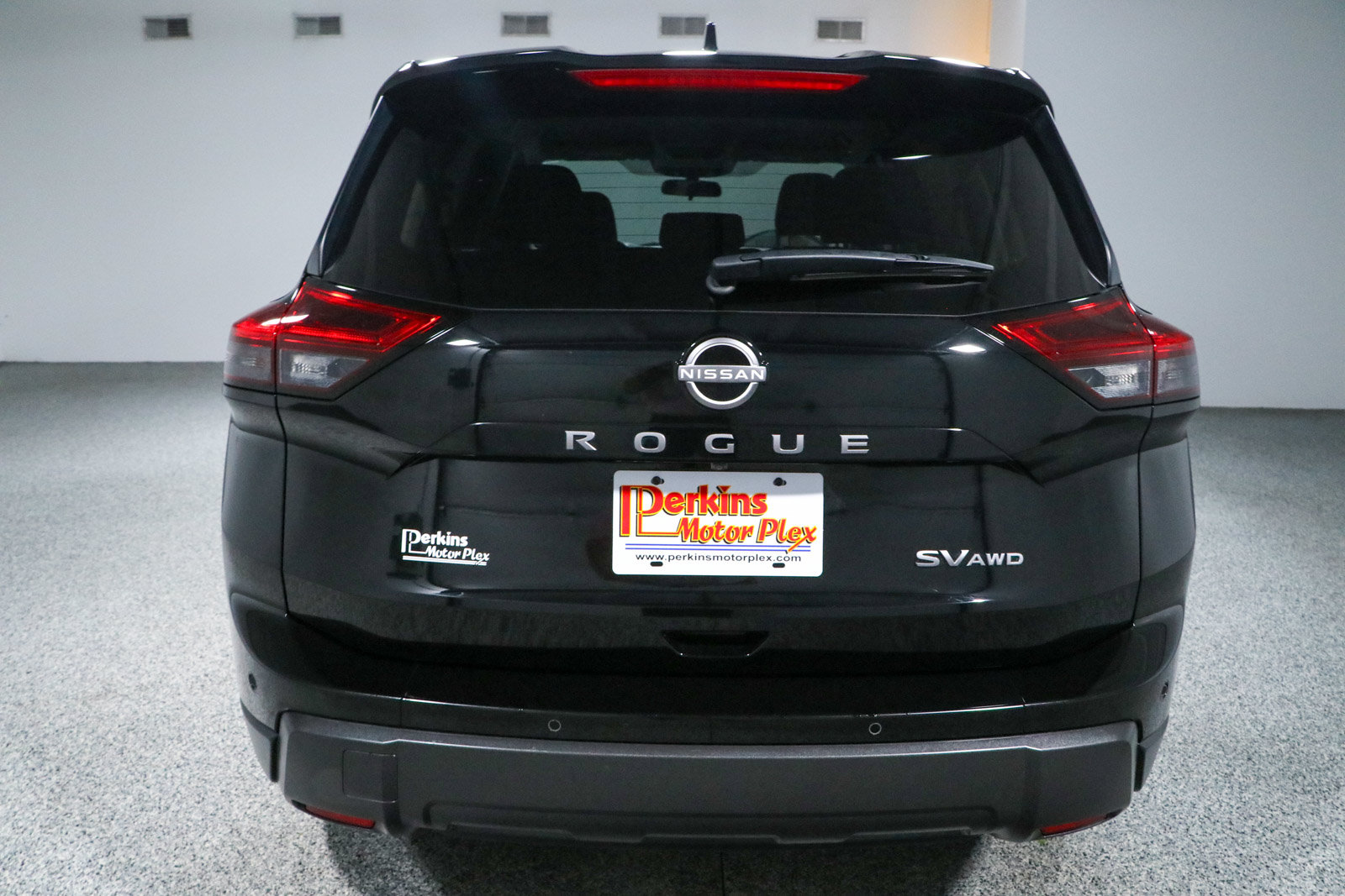 Used 2024 Nissan Rogue SV AWD/4WD image 8