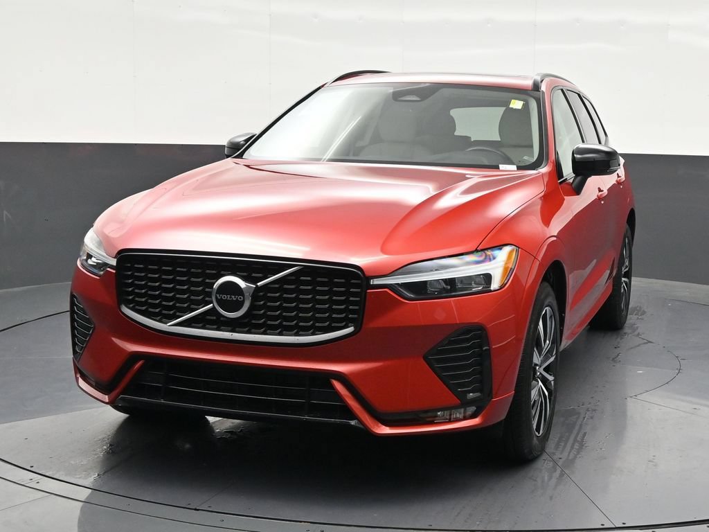 Used 2024 Volvo XC60 B5 Core AWD/4WD image 9