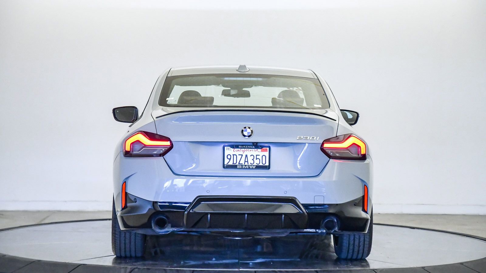 Certified 2023 BMW 230i 230i w/ M Sport Package image 3