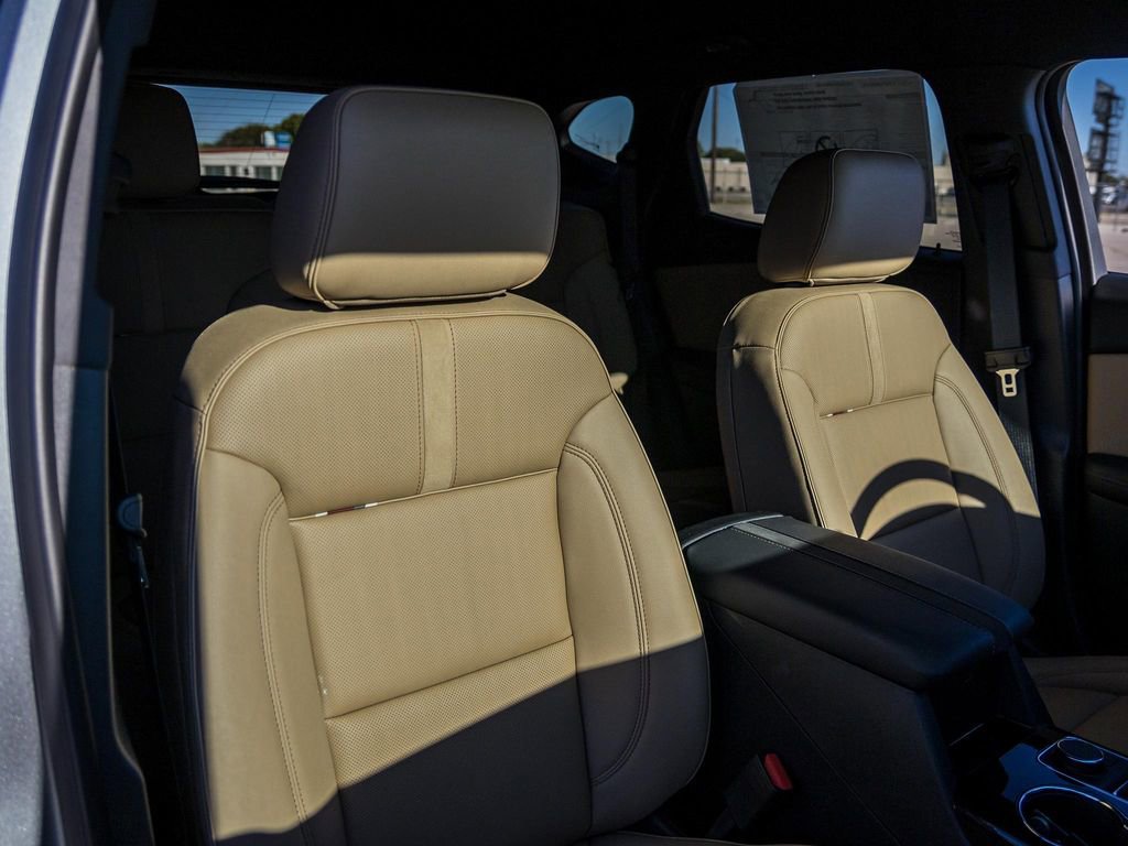 New 2025 Chevrolet Blazer Premier FWD image 12