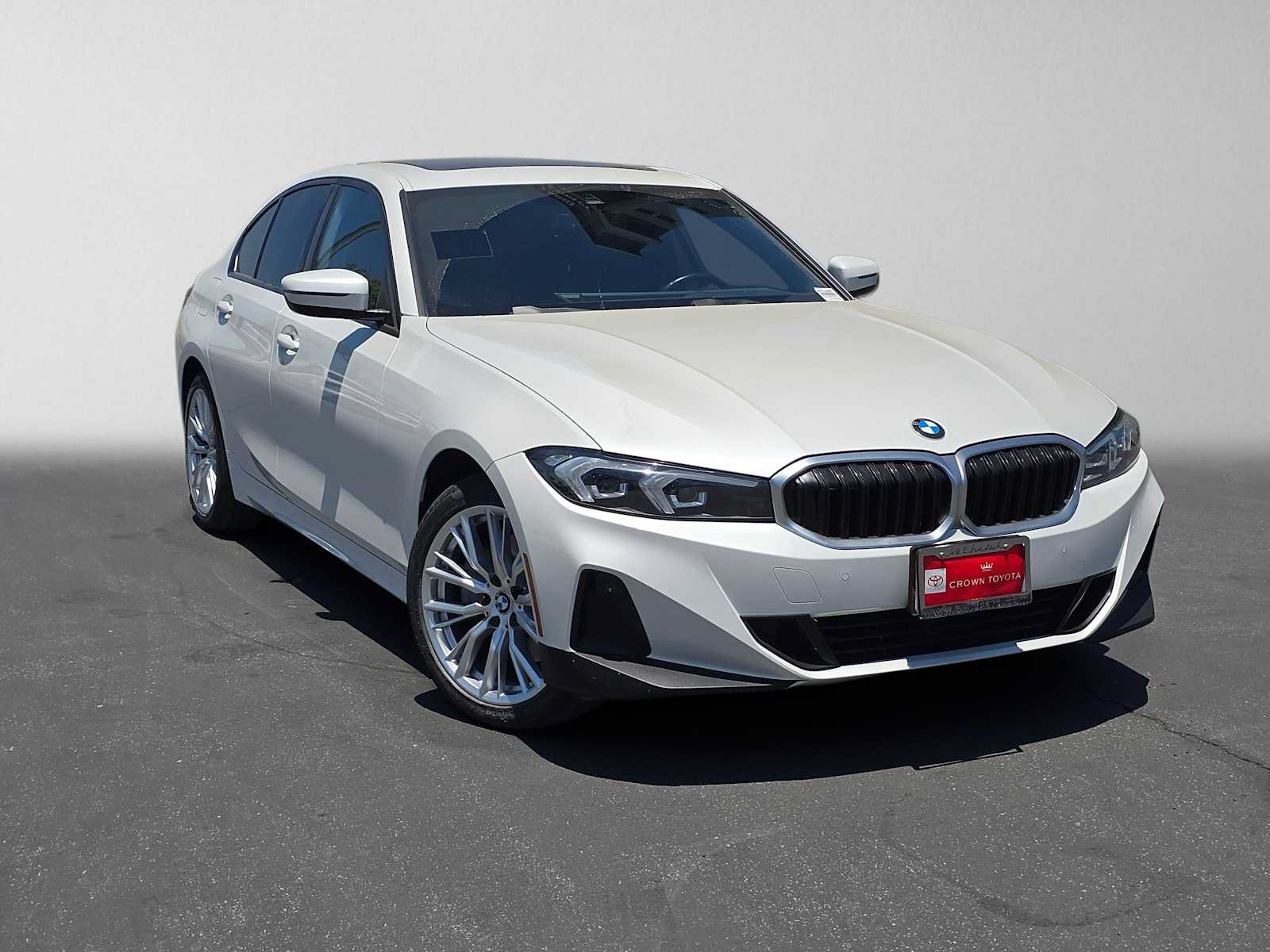 Used 2023 BMW 330i xDrive Sedan w/ Driving Assistance Package AWD/4WD image 1