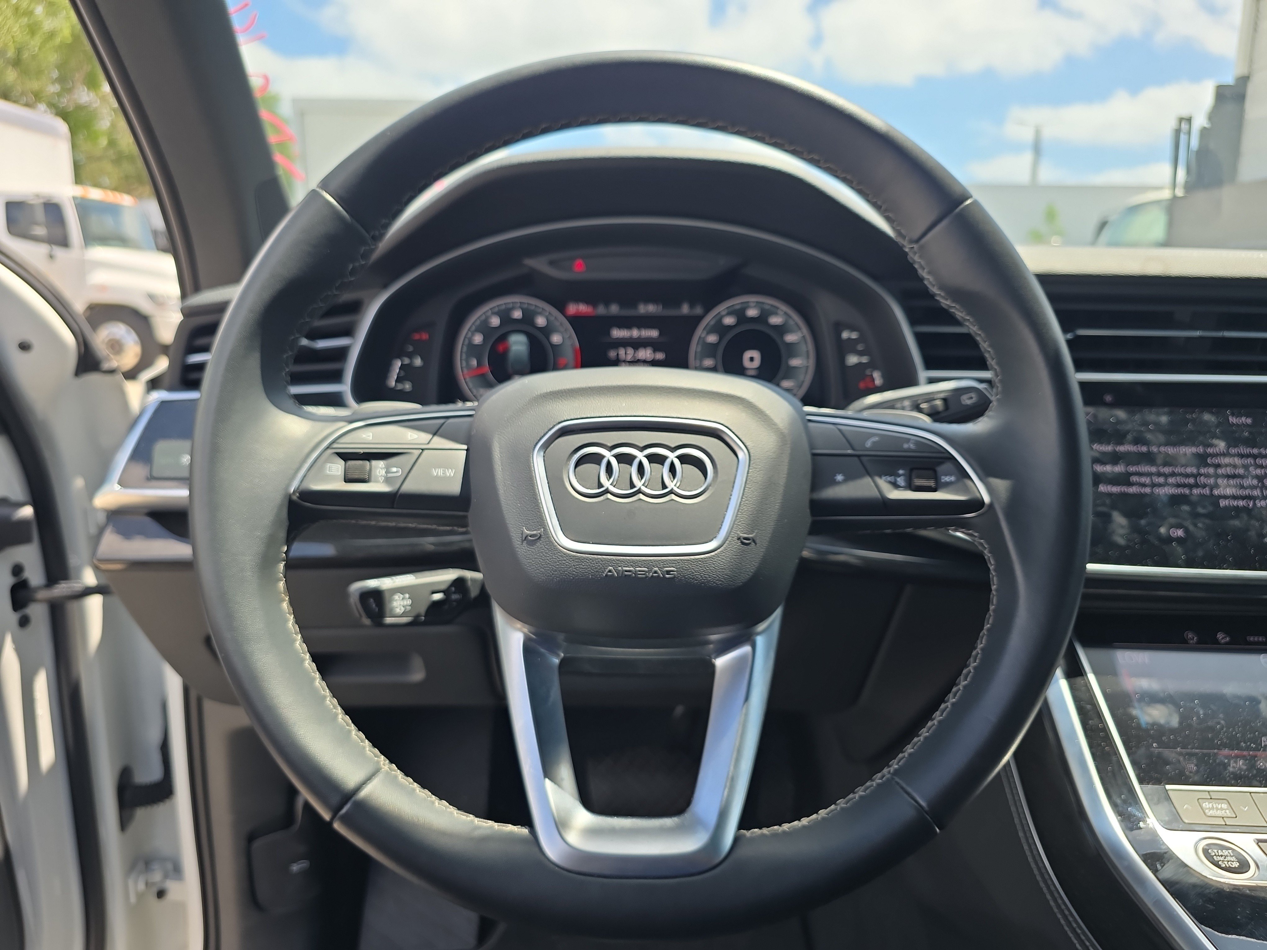 Used 2025 Audi Q7 3.0T Premium Plus AWD/4WD image 28