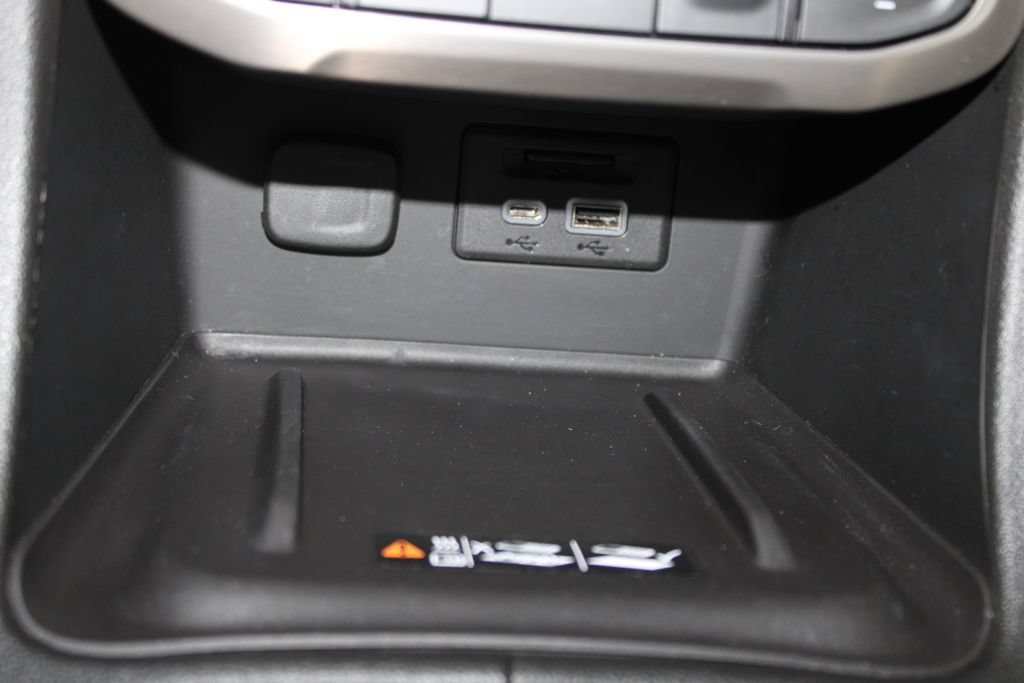 Used 2021 GMC Acadia Denali w/ Denali Technology Package FWD image 45
