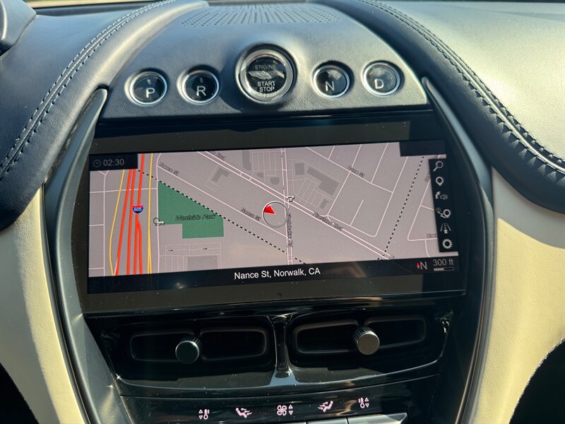 Used 2022 Aston Martin DBX AWD/4WD image 64
