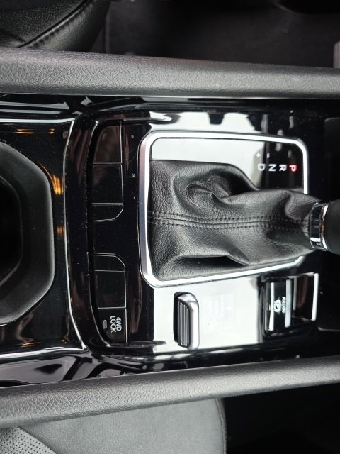 Used 2023 Jeep Compass Limited image 22