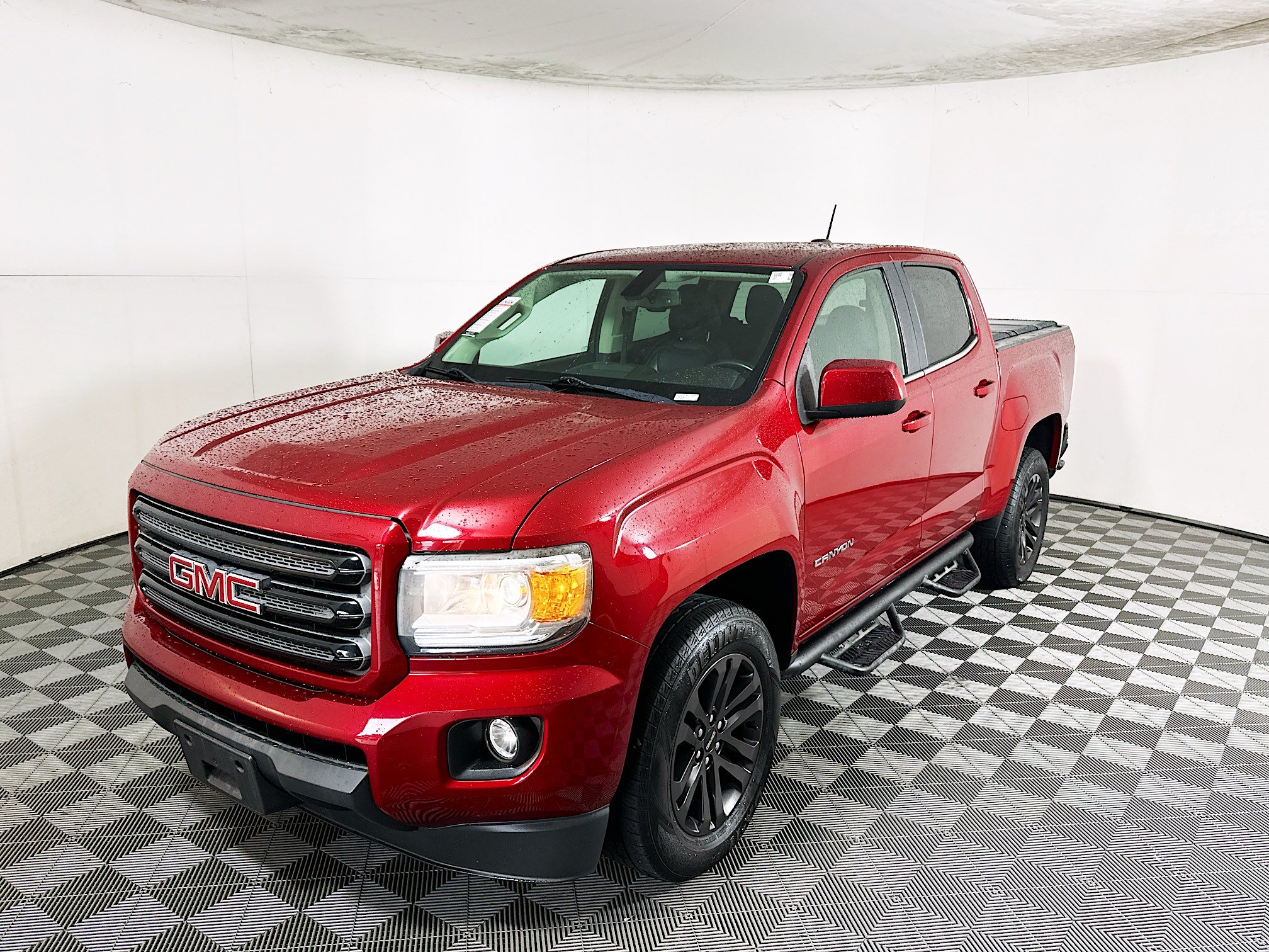 Used 2020 GMC Canyon SLE w/ Elevation Edition RWD image 7
